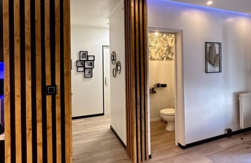 La Roche-sur-Yon Villa | Villa with JACCUZI in La Roche sur Yon 8 people
