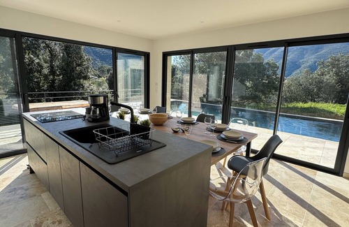 Mollans-sur-Ouveze Villa | VILLA with private pool, near MONT VENTOUX and VAISON LA ROMAINE