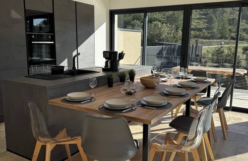 Mollans-sur-Ouveze Villa | VILLA with private pool, near MONT VENTOUX and VAISON LA ROMAINE