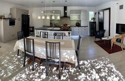 Vinon-sur-Verdon Villa | Villa with pool and 4 bedrooms in Provence