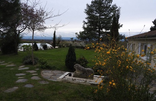 Salvizinet House | Villa with pool and open view, located towards Lyon .