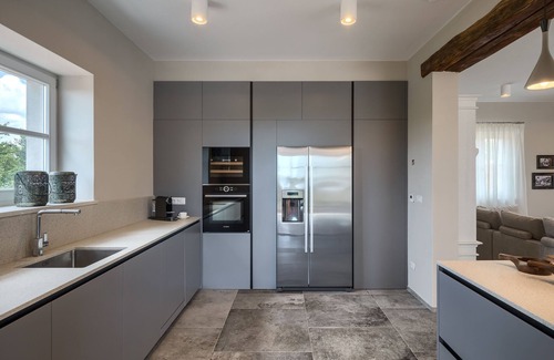 Strpacici Villa | Villa with pool and well-tended garden