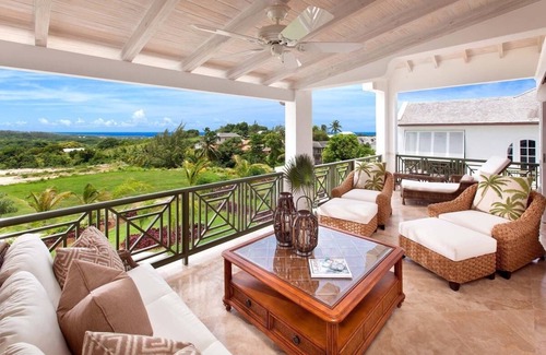 Merlin Bay Villa | Villa with Pool & Golf Views - Coral Blu (2 bed)