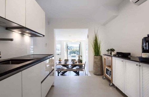 Pjescana Uvala Villa | Villa with pool and sea view