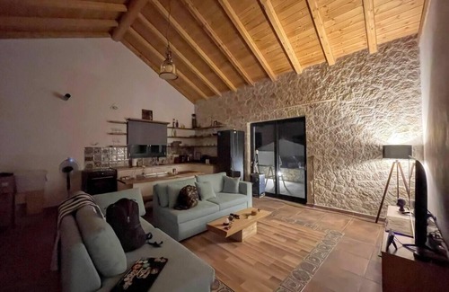 Parelia Villa | Villa with pool in Pelekas near the beach