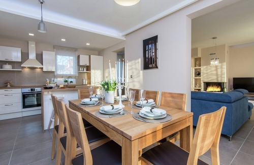 Debeljak Villa | Villa with Private Heated Pool