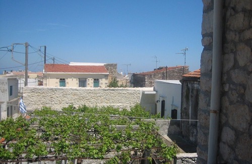 Prines Villa | Villa with private pool garden and BBQ at quiet Cretan village just outside city