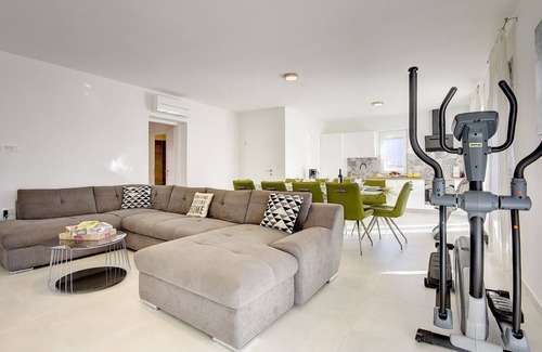 Sikici House | Villa with private pool, playground, WiFi, air conditioning, BBQ