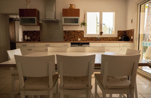 Garrigues Villa | Villa with secure swimming pool, SPA, 14 people, 6 bedrooms, quiet, all comforts