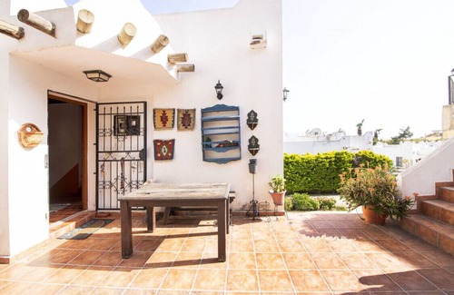 Turgutreis Villa | Villa with Shared Pool and Backyard in Bodrum