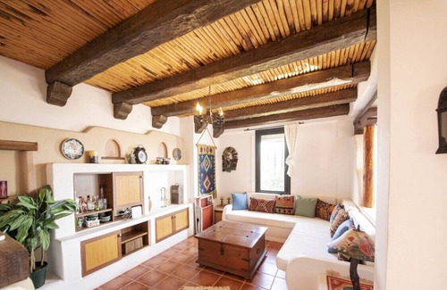 Turgutreis Villa | Villa with Shared Pool and Backyard in Bodrum