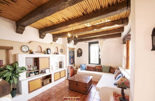 Turgutreis Villa | Villa with Shared Pool and Backyard in Bodrum