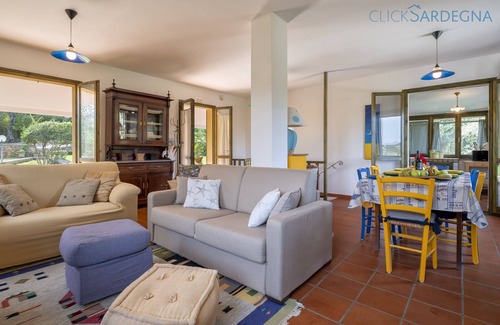 Alghero Villa | Villa with swimming pool and large covered verandas, ideal for 6 people. wifi