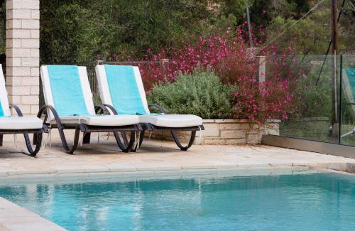 Kavalleraina Villa | Villa Yaisemi by PosarelliVillas