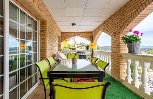 Vidreres House | Villa Yulia