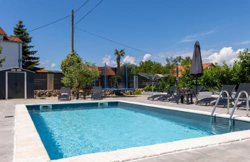 Brzac Villa | Villa ZaVaLa Brzac