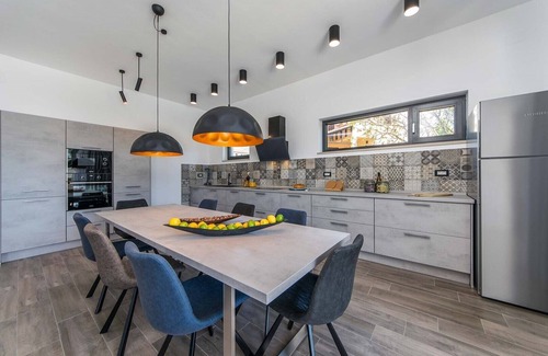 Vintijan Villa | Villa Zen in Pjescana Uvala,Pula