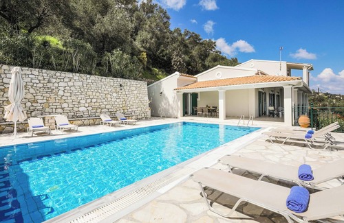 Agios Stefanos Villa | Villa Zeus - Four Bedroom Villa, Sleeps 8
