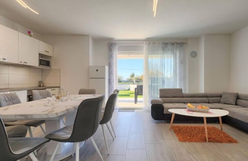 Nova Vas House | Villa Zirdum by Interhome