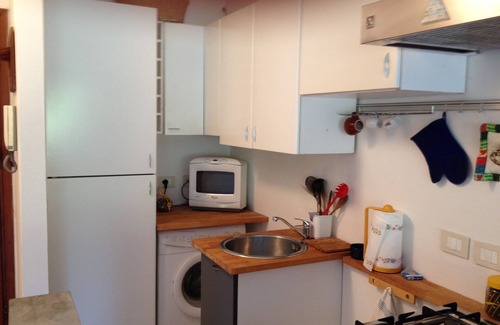 Capanne-Prato-Cinquale Apartment | Villafiorita, studio 100 meters from the beach, Forte dei Marmi