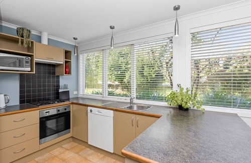 Anderson Park Apartment | Village Apartment, just steps from shops, cafes, bars and restaurants