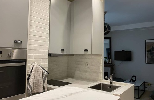 Epinettes Apartment | Village des Batignolles Paris 17