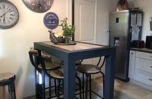 Maubec House | Village house in the Luberon with private pool