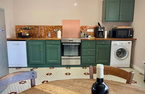 Gontaud House | Village house with garden