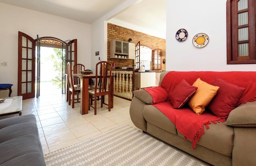 Saquarema House | Village Itaúna Inn - Orange House.