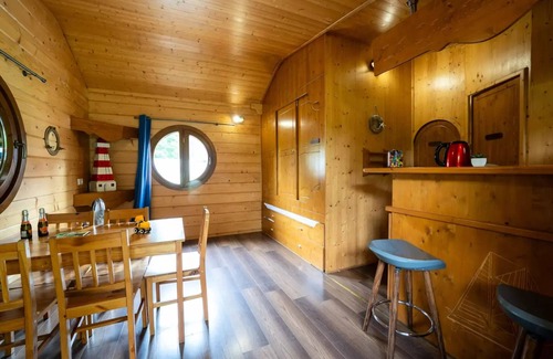 Bar-sur-Aube Ski Chalet | Village of Champagne * - Cabane de Sam - a luxurious little family home 6 people