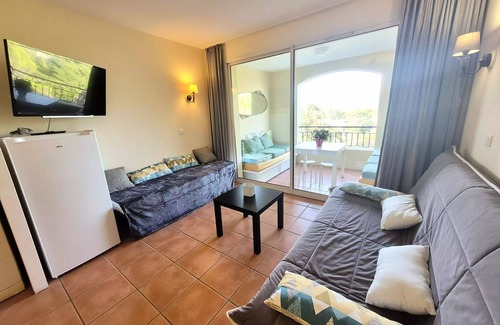Pont Royal Apartment | Village Pont Royal in Provence - maeva Home - 2 room apartment for 5 people - Selection