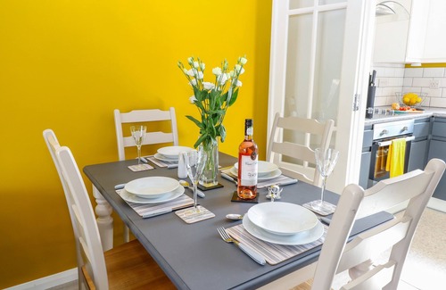 Littleport Cottage | Village Retreat