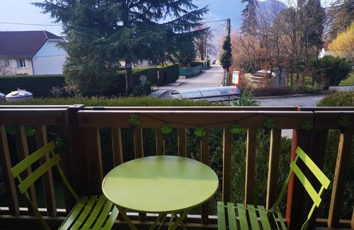 Mouxy Apartment | Village Tranquille à 2 pas de la Ville et du lac