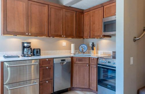 Sun Valley House | Villager Condo 1203