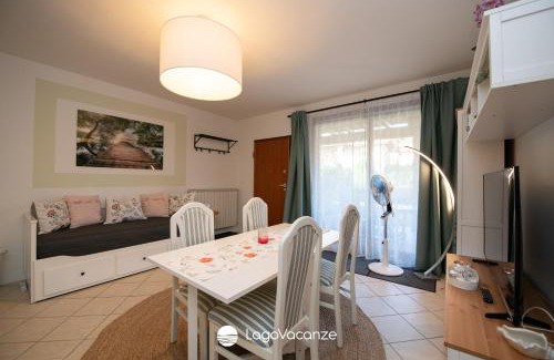 Polpenazze del Garda Apartment | Villaggio Tavaredo - Appartamento 02