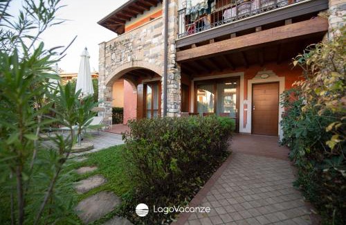 Polpenazze del Garda Apartment | Villaggio Tavaredo - Appartamento 02