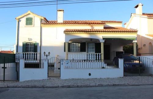 Vila Nogueira de Azeitao Villa | Villaricardo azeitao Moradia moderna para 9 guests
