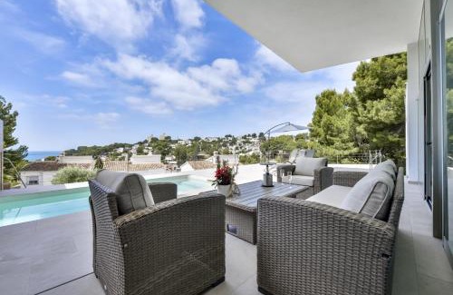 El Portet Villa | Villas Guzman - Eltrece