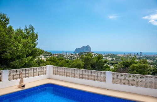 Empedrola Villa | Villas Guzman - Florentine