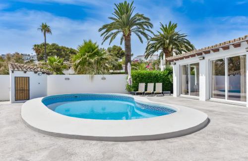 El Tesoro Villa | Villas Guzman - Mostoles