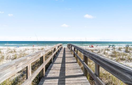 Pensacola Beach Apartment | Villas on the Gulf J6