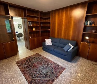 Proserpio House | Villetta dei pini