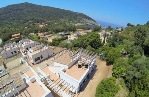 Rio nell'Elba Villa | Villetta Natura Casa B