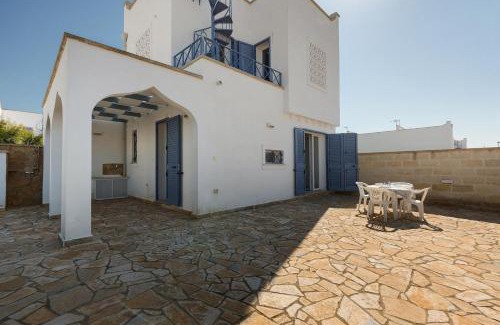 Boncore House | Villetta Raffaele by BarbarHouse