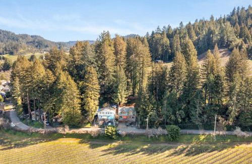 Guerneville House | Vinewood Lodge