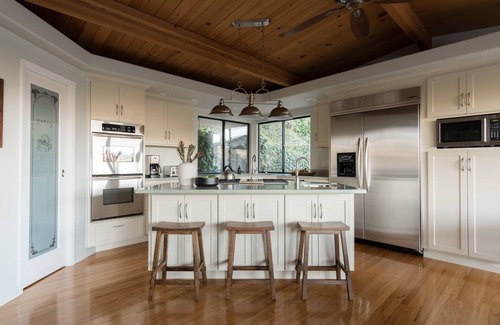Santa Rosa House | Vino Blanco by AvantStay | Private Wine Country Home w/Mtn Views & Deck
