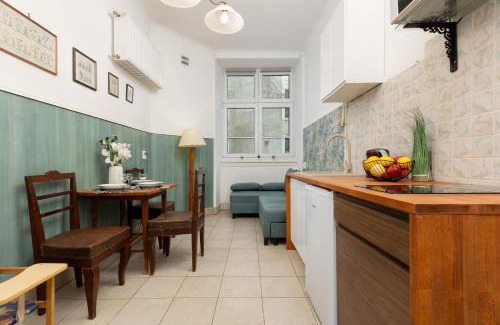 Nowa Praga Apartment | Vintage Apartments Warsaw Praga by Noclegi Renters