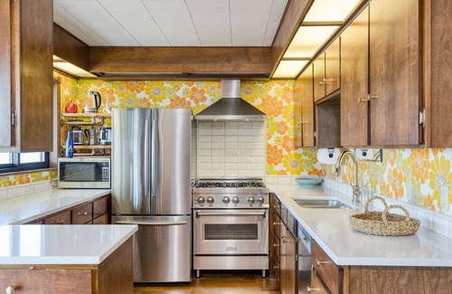 Coupeville House | Vintage Beach House by AvantStay | Waterfront Home