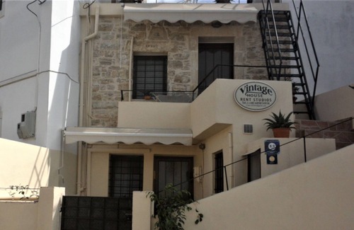 Pitsidia House | Vintage House Studio's Pitsidia Adults Only