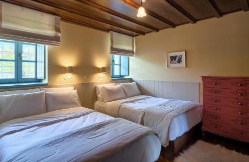 Asprangeloi House | Virginia